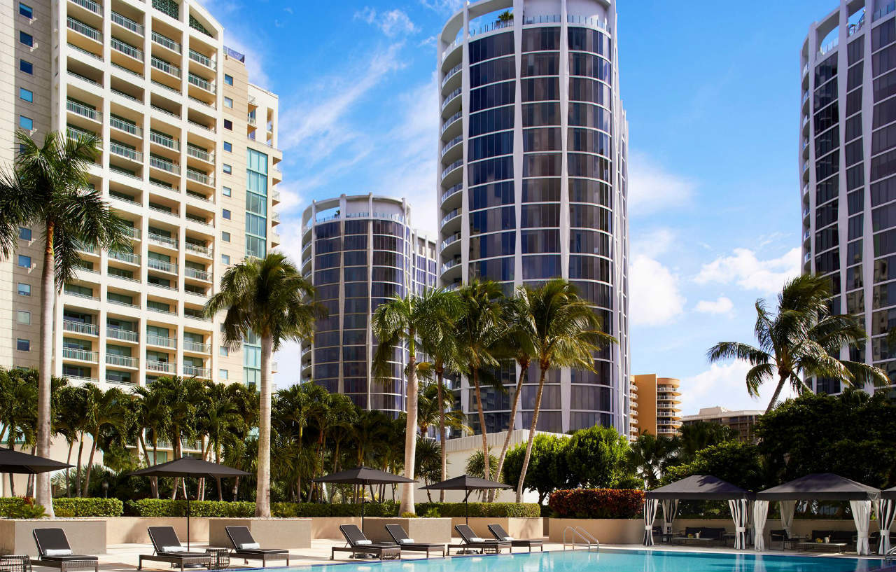 The Ritz-Carlton Coconut Grove, Miami Hotel Exterior photo